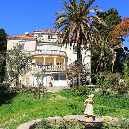 Apartment Miramare On The Beach Split Exterior photo