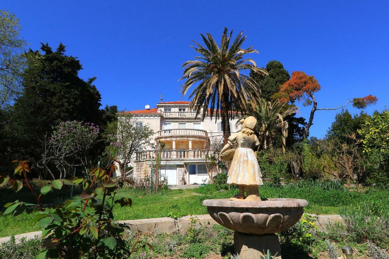 Apartment Miramare On The Beach Split Exterior photo